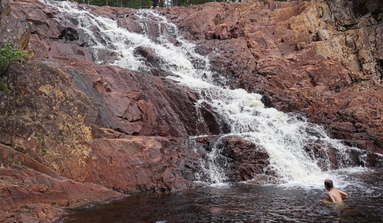 Stuga Ekesberget Stugby Ekshärad エクステリア 写真